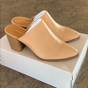 Brand New Report Brand Mules - Nude